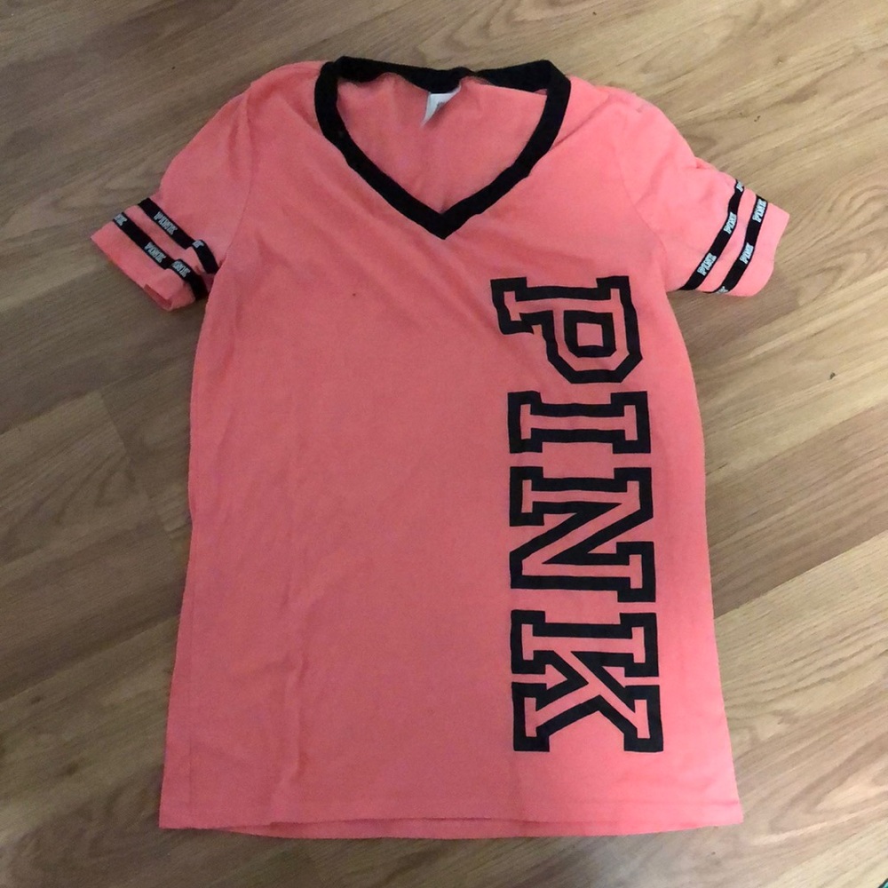 Orange T-shirt from pink